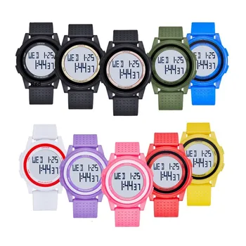 Корейские модные цифровые спортивные часы для мужчин и женщин, ультратонкие силиконовые женские часы, водонепроницаемые электронные парные часы со светодиодной подсветкой